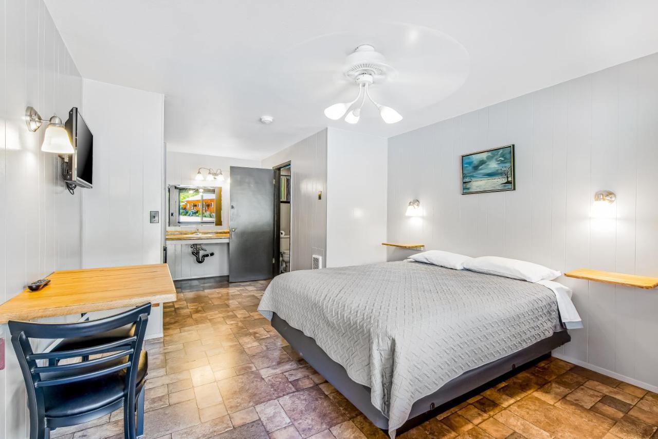 Mount Skokomish Room 3 At Mount Walker Inn Quilcene 外观 照片