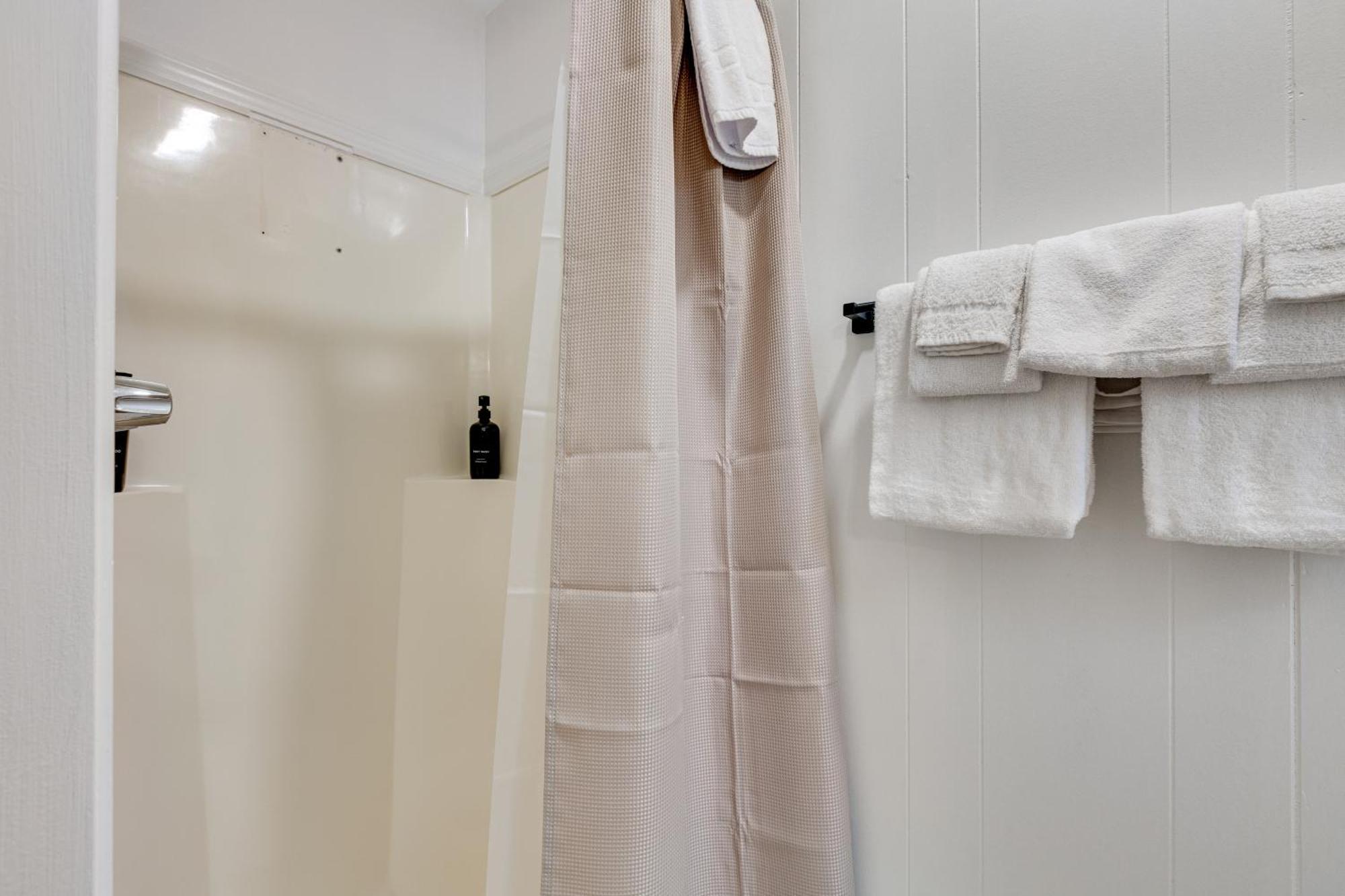 Mount Skokomish Room 3 At Mount Walker Inn Quilcene 外观 照片
